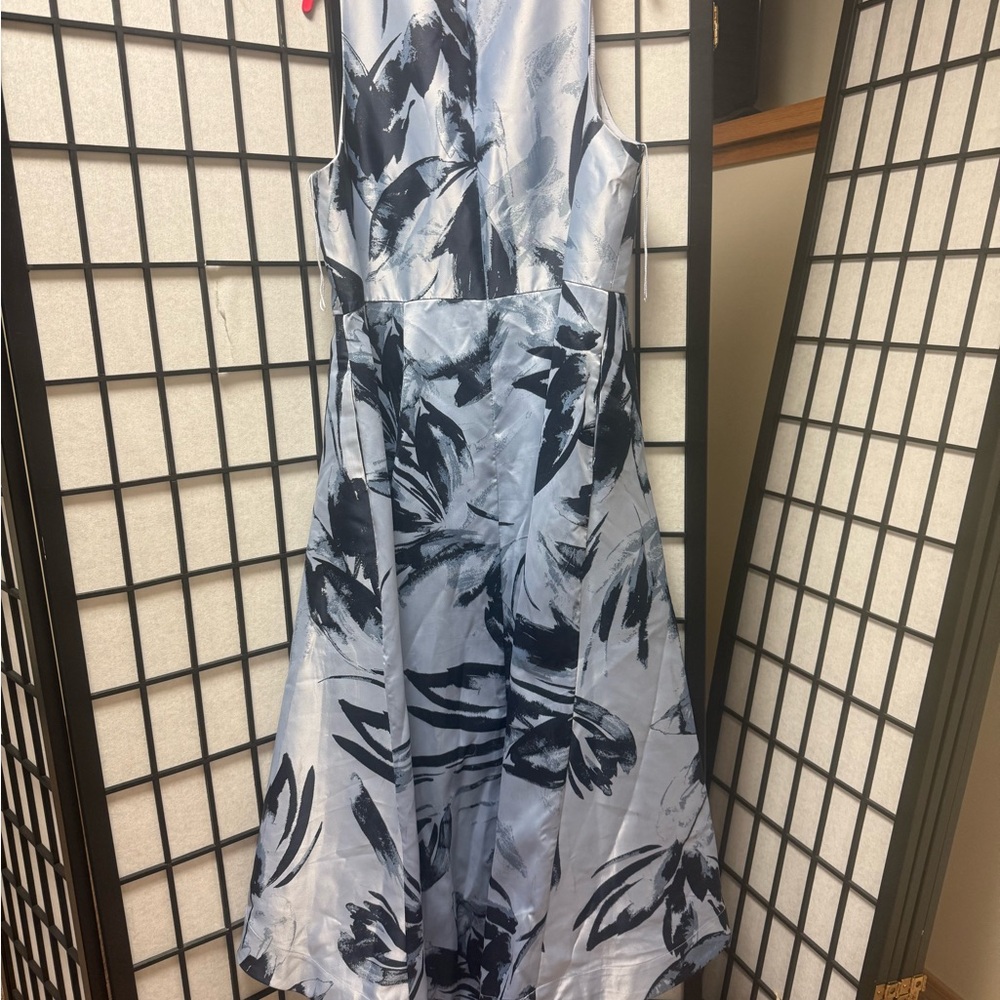 Adrianna Papell Gray and Black Patterned Midi Dress